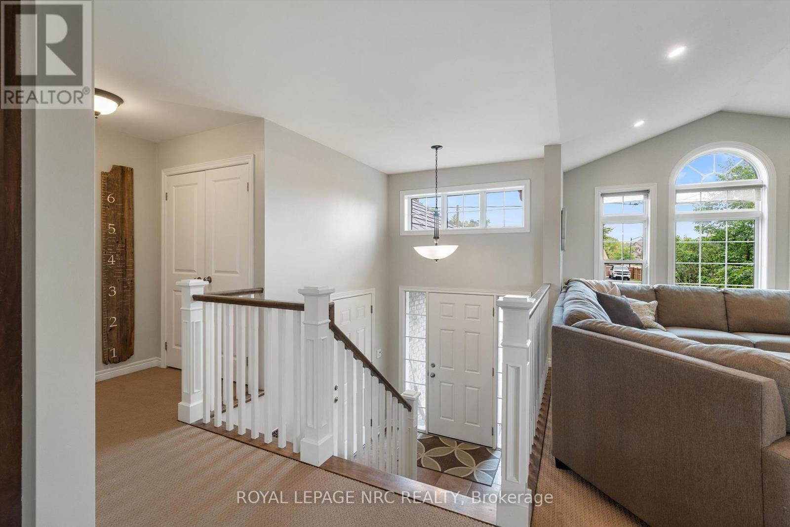 3552 Campden Road, Lincoln (Escarpment), Ontario  L0R 1G0 - Photo 6 - X12417736