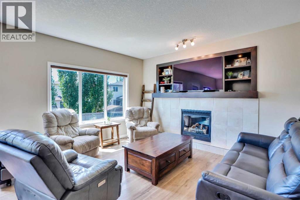 19 Hillcrest Link Sw, Airdrie, Alberta  T4B 4B1 - Photo 20 - A2256749