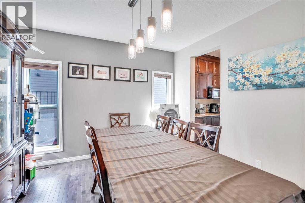 19 Hillcrest Link Sw, Airdrie, Alberta  T4B 4B1 - Photo 6 - A2256749