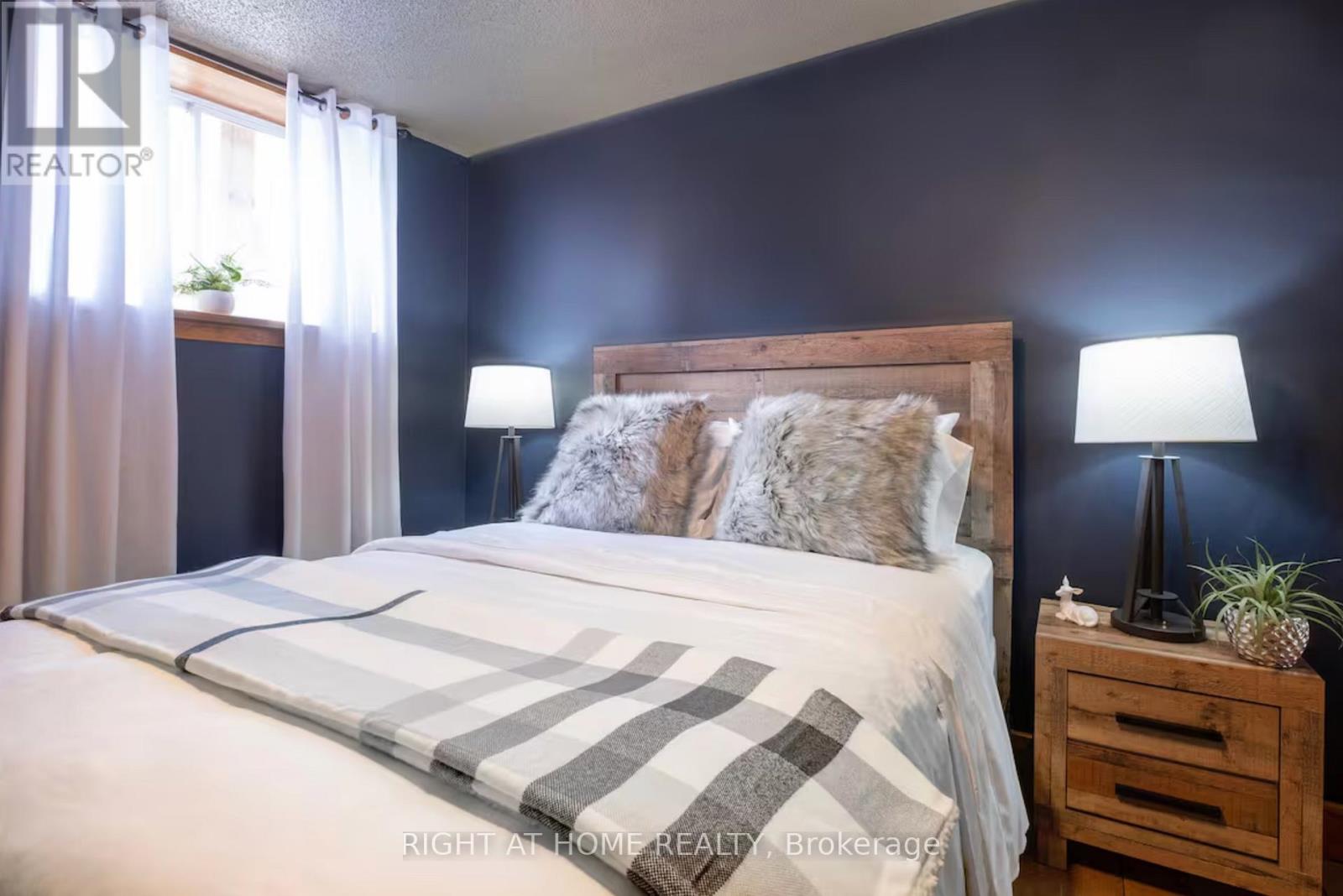 4350 26 Highway, Springwater, Ontario  L0L 1Y0 - Photo 26 - S12413080