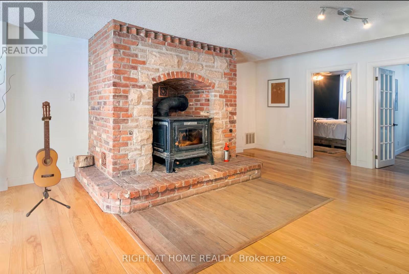 4350 26 Highway, Springwater, Ontario  L0L 1Y0 - Photo 29 - S12413080