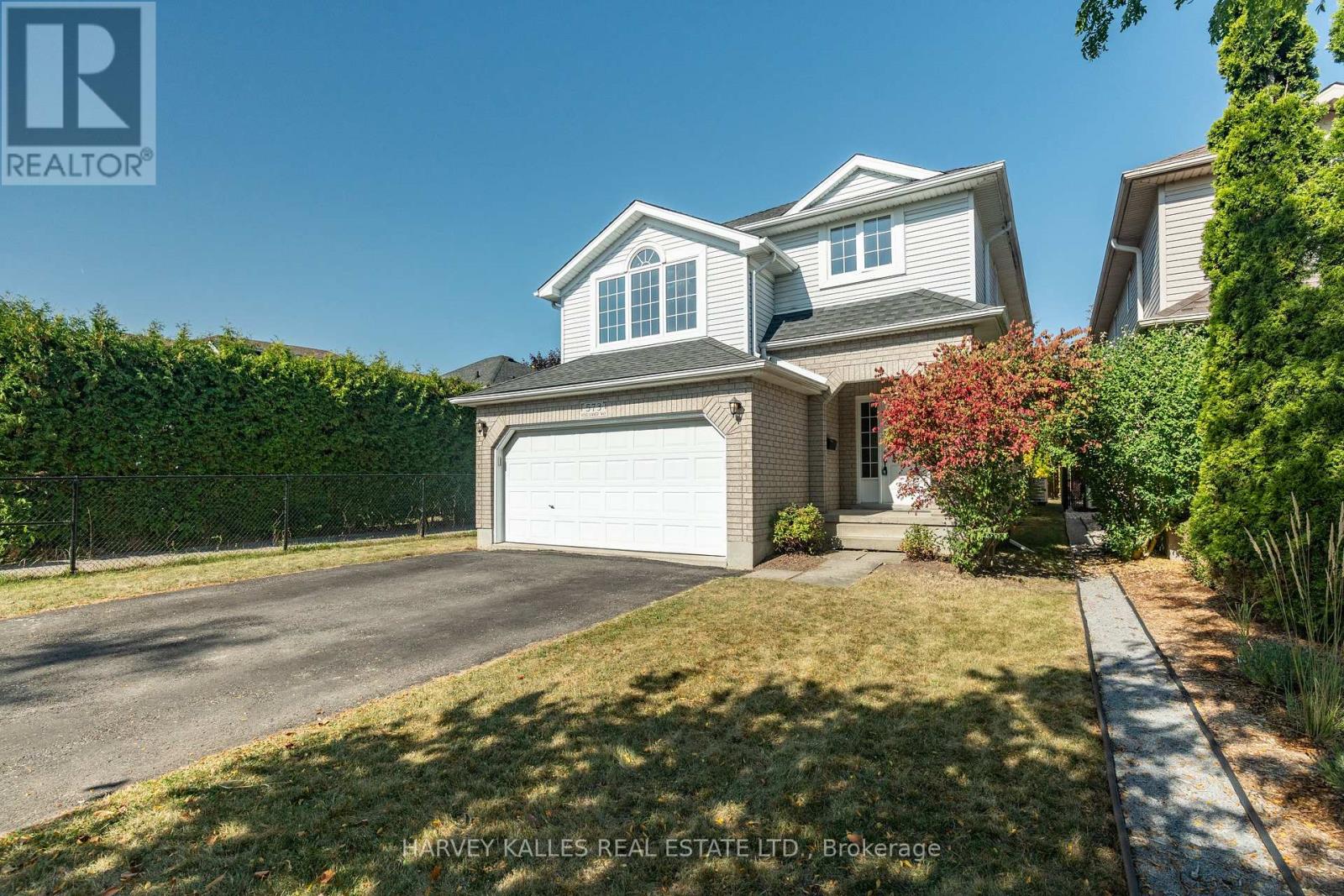Property at 573 WINDJAMMER WAY image 2