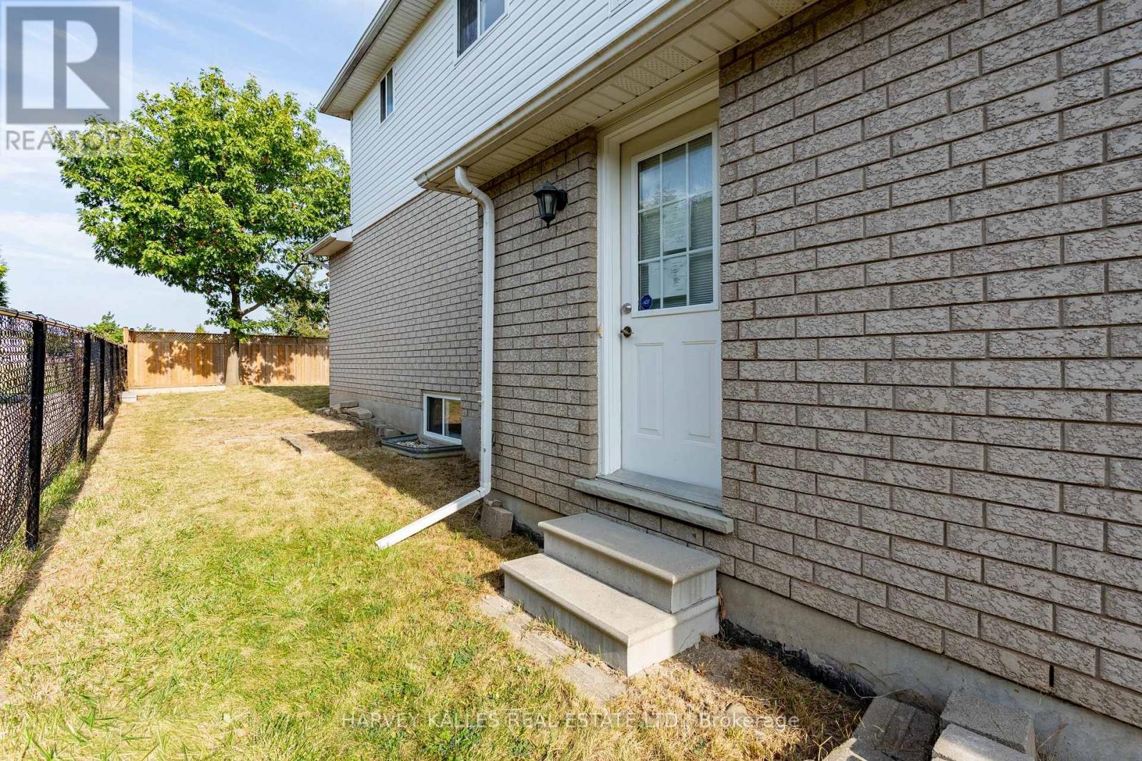 Property at 573 WINDJAMMER WAY image 3