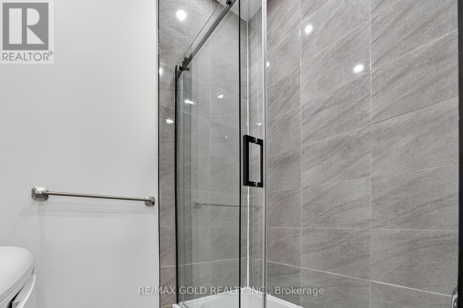 3 Wardrope Avenue, Hamilton, Ontario  L8G 1R9 - Photo 33 - X12417720