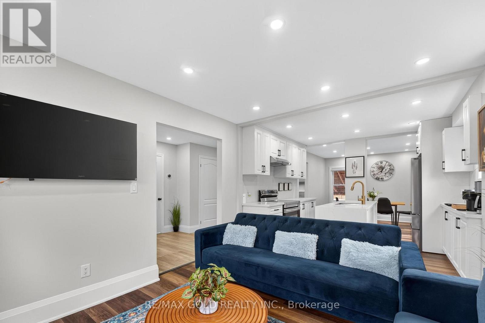 3 Wardrope Avenue, Hamilton, Ontario  L8G 1R9 - Photo 5 - X12417720