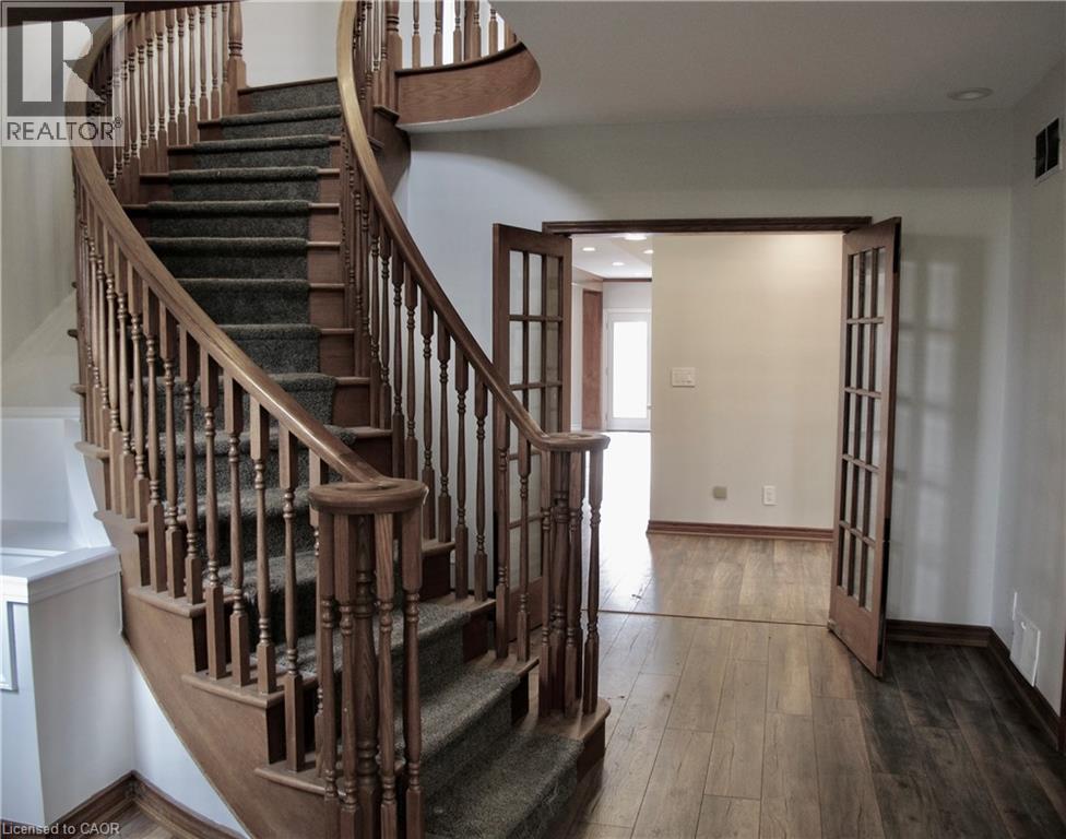 580 3rd Road E, Hamilton, Ontario  L8J 2Y1 - Photo 5 - 40764967