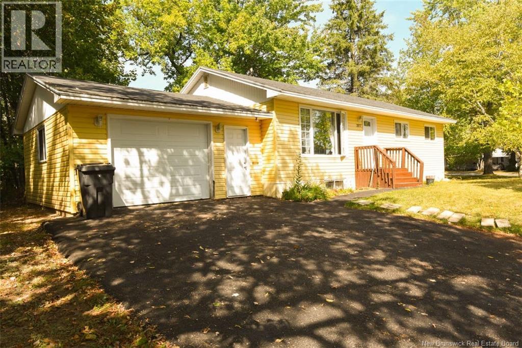 227 Leeds Drive, Fredericton, New Brunswick