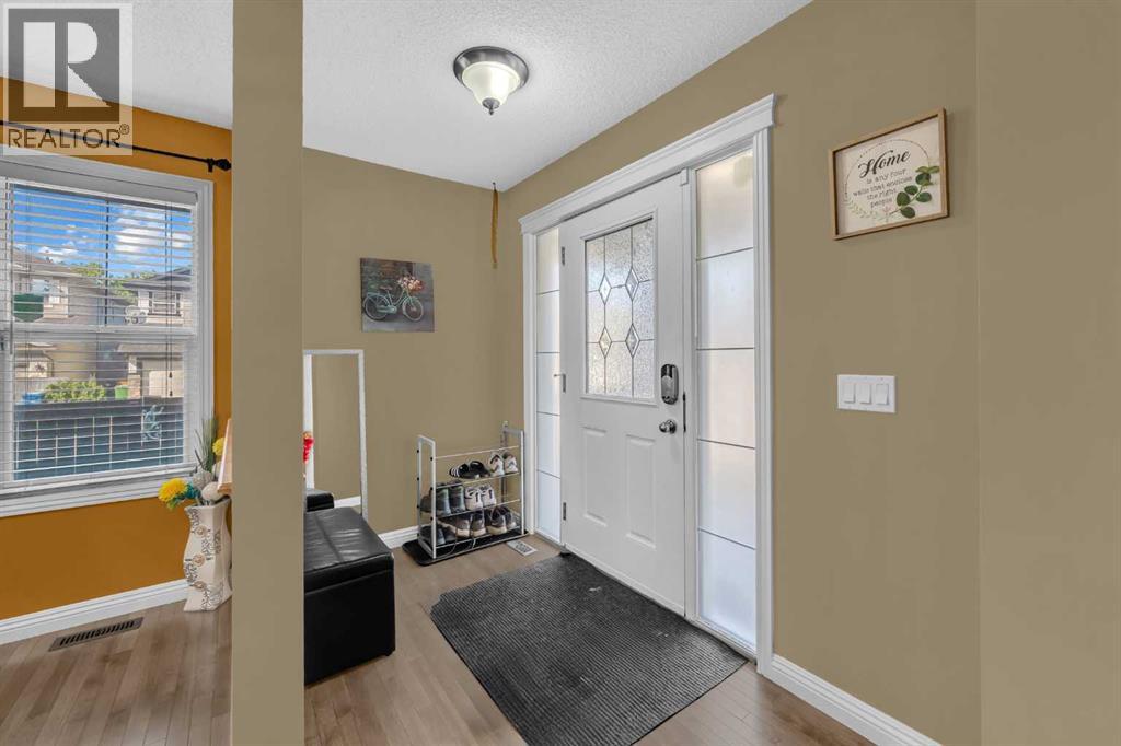 2407 Kingsland View Se, Airdrie, Alberta  T4A 0A5 - Photo 4 - A2256968