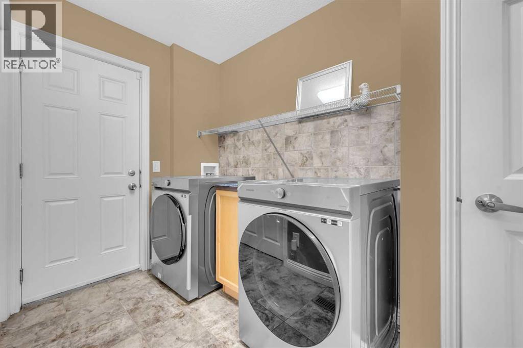 2407 Kingsland View Se, Airdrie, Alberta  T4A 0A5 - Photo 17 - A2256968
