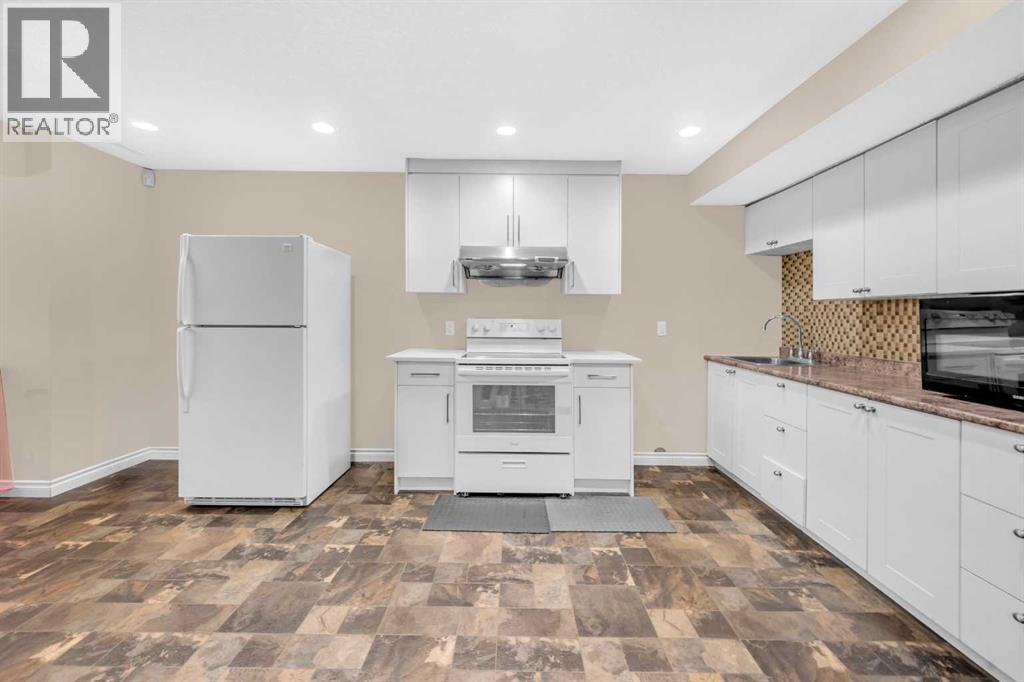 2407 Kingsland View Se, Airdrie, Alberta  T4A 0A5 - Photo 40 - A2256968