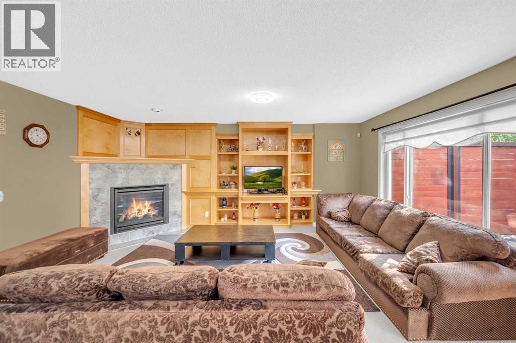 2407 Kingsland View Se, Airdrie, Alberta  T4A 0A5 - Photo 9 - A2256968