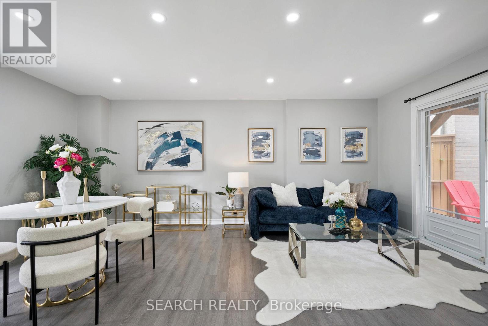 15 Hector Court, Brampton, Ontario  L6S 1P1 - Photo 2 - W12408506
