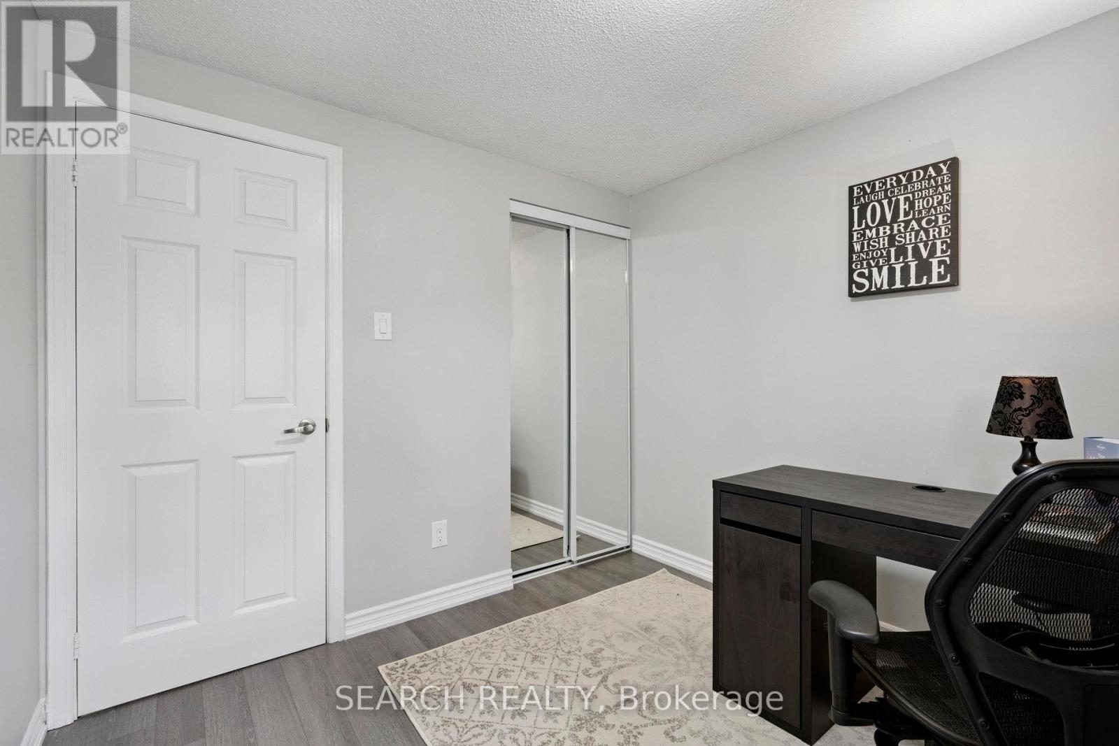 15 Hector Court, Brampton, Ontario  L6S 1P1 - Photo 20 - W12408506