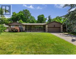 73 FOREST GROVE DRIVE, Toronto, Ontario