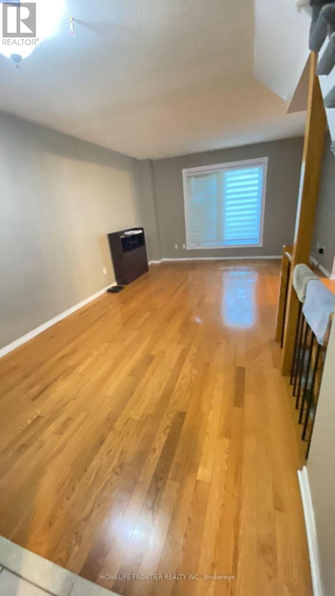 2b - 5865 Dalebrook Crescent, Mississauga, Ontario  L5M 5X1 - Photo 2 - W12417761