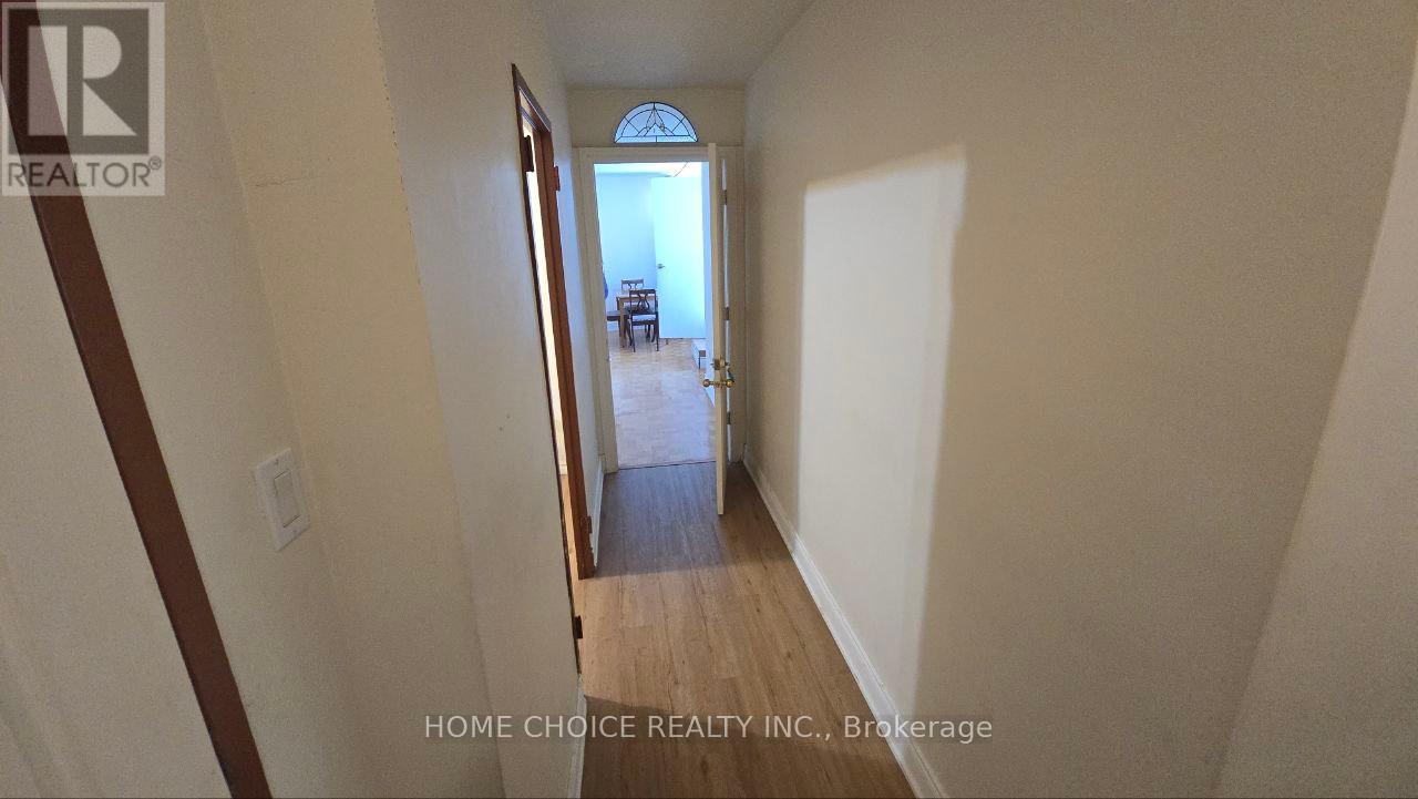 921 - 3460 Keele Street W, Toronto, Ontario  M3J 1L9 - Photo 6 - W12417774