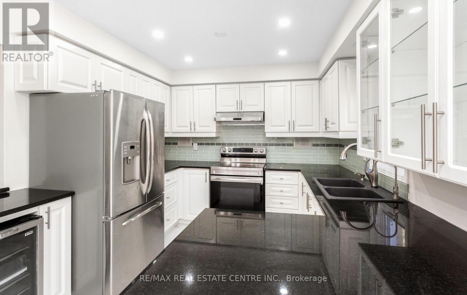 42 Howes Street, Ajax, Ontario  L1T 3V5 - Photo 8 - E12416649