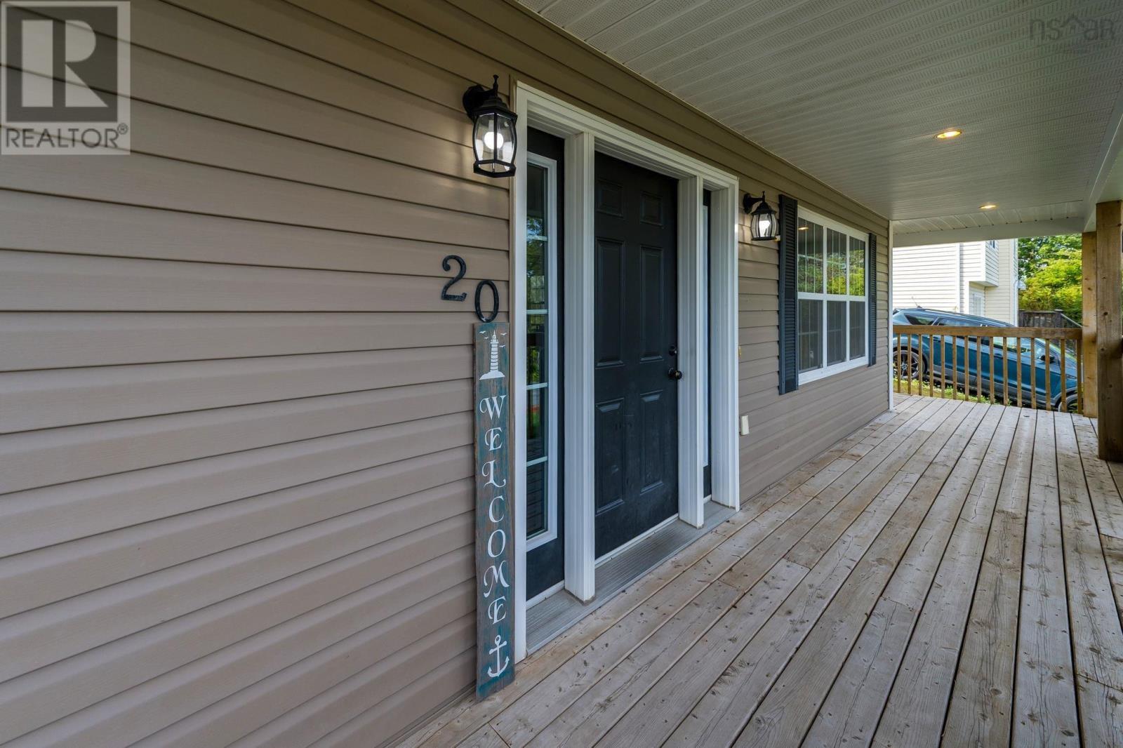 Property at 20 Lakeside Drive image 2