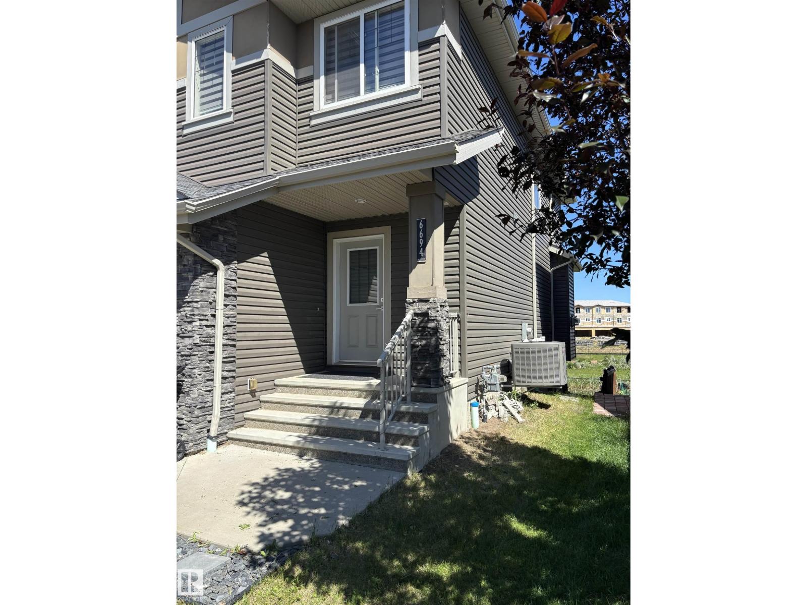 6694 Cardinal Rd Sw, Edmonton, Alberta  T6W 2Y4 - Photo 2 - E4458850