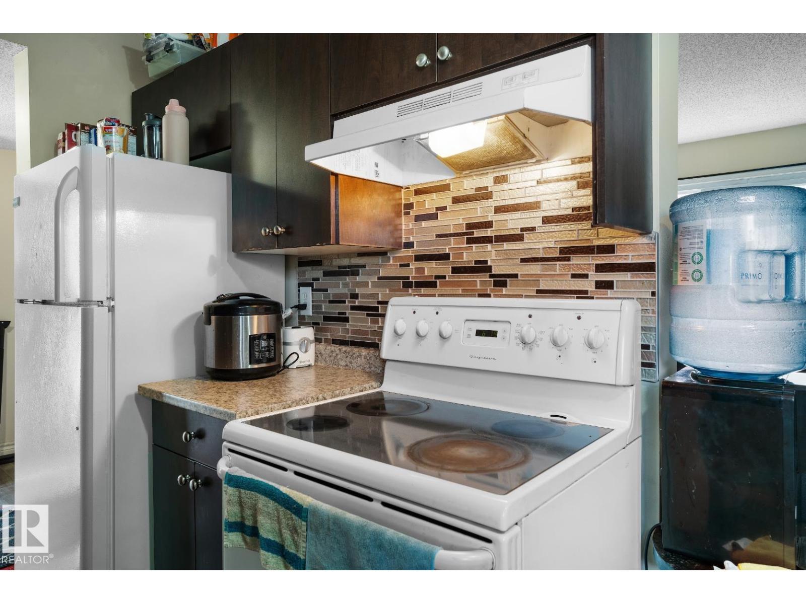 Property at 285 HARRISON DR NW image 5