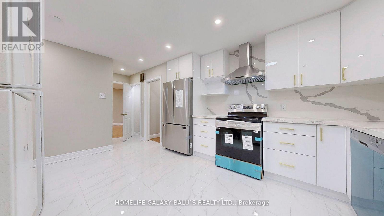 273 Dumfries Avenue, Kitchener, Ontario  N2H 2E7 - Photo 15 - X12417780