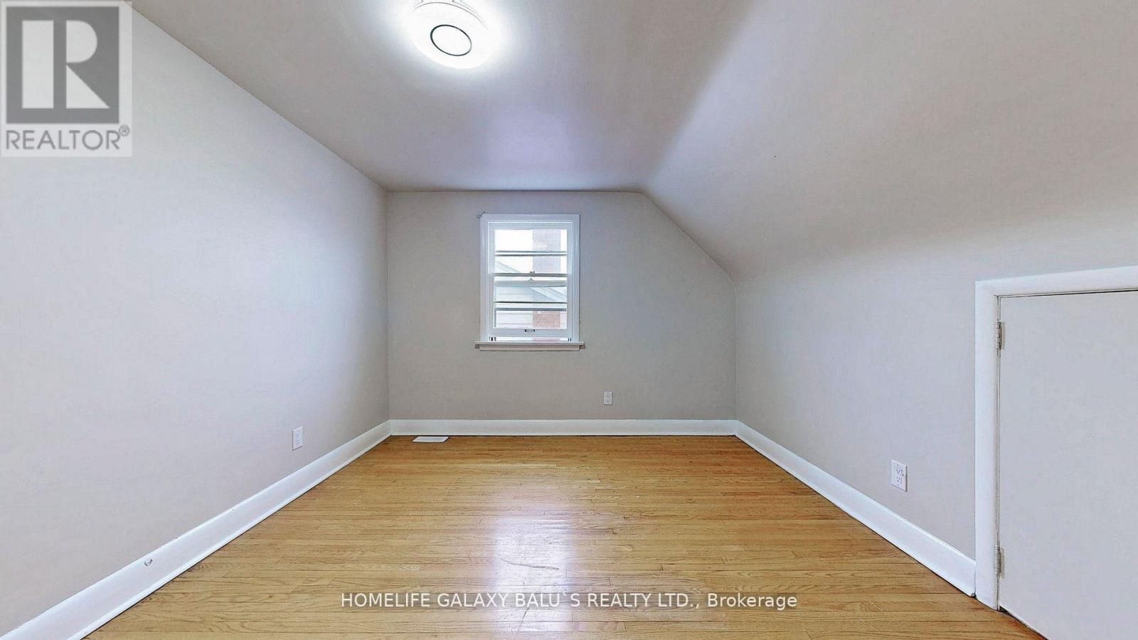 273 Dumfries Avenue, Kitchener, Ontario  N2H 2E7 - Photo 35 - X12417780