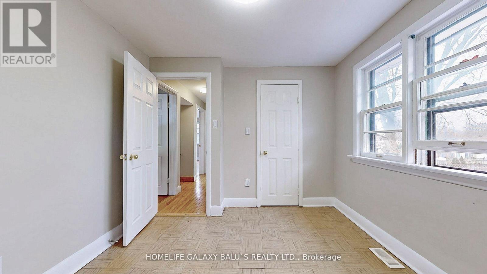 273 Dumfries Avenue, Kitchener, Ontario  N2H 2E7 - Photo 38 - X12417780