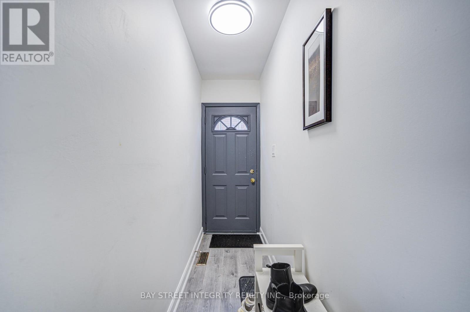 108 Bowhill Crescent, Toronto, Ontario  M2J 3S2 - Photo 15 - C12310056