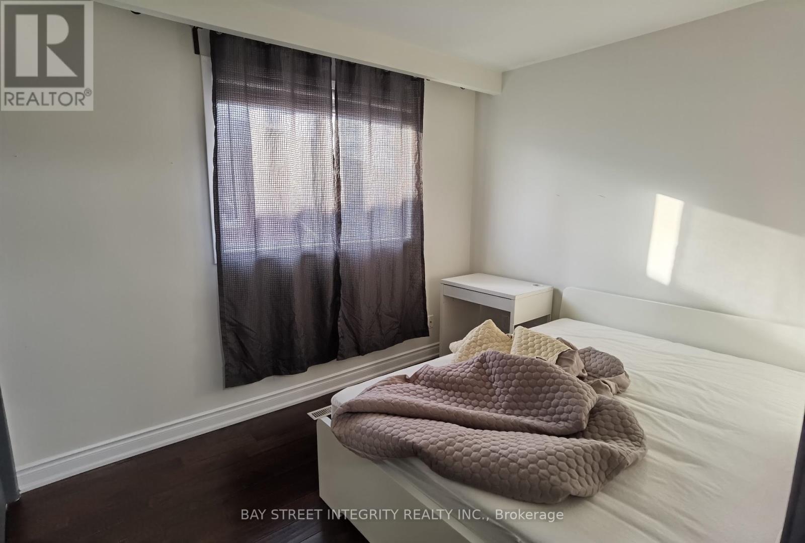 108 Bowhill Crescent, Toronto, Ontario  M2J 3S2 - Photo 14 - C12310056