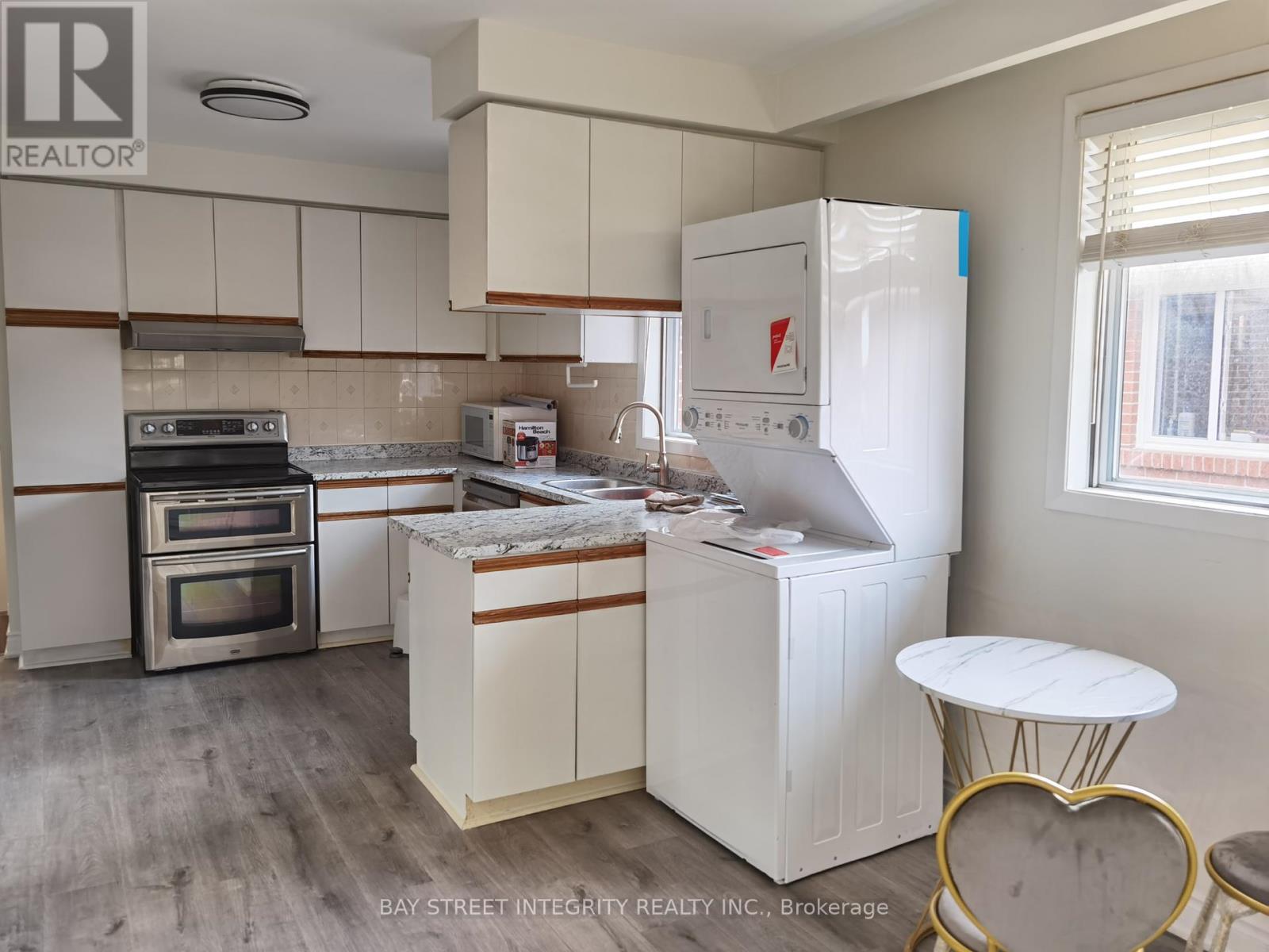 108 Bowhill Crescent, Toronto, Ontario  M2J 3S2 - Photo 10 - C12310056