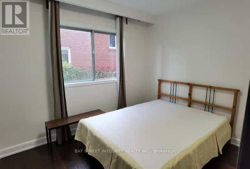 108 Bowhill Crescent, Toronto, Ontario  M2J 3S2 - Photo 18 - C12310056
