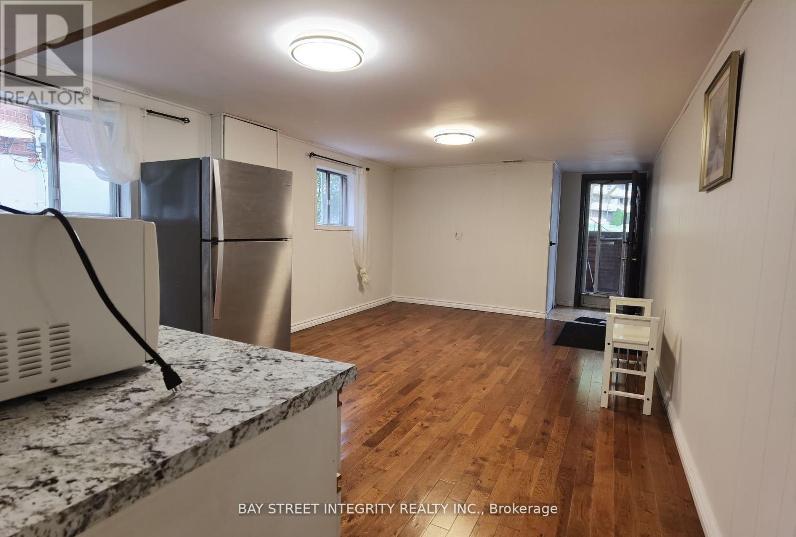 108 Bowhill Crescent, Toronto, Ontario  M2J 3S2 - Photo 25 - C12310056