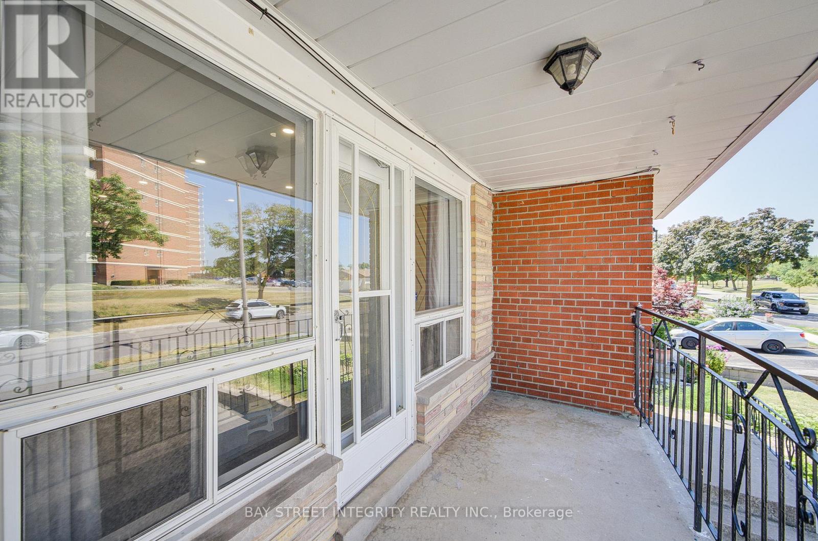 108 Bowhill Crescent, Toronto, Ontario  M2J 3S2 - Photo 30 - C12310056