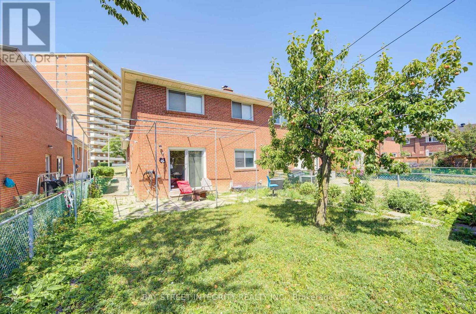 108 Bowhill Crescent, Toronto, Ontario  M2J 3S2 - Photo 33 - C12310056