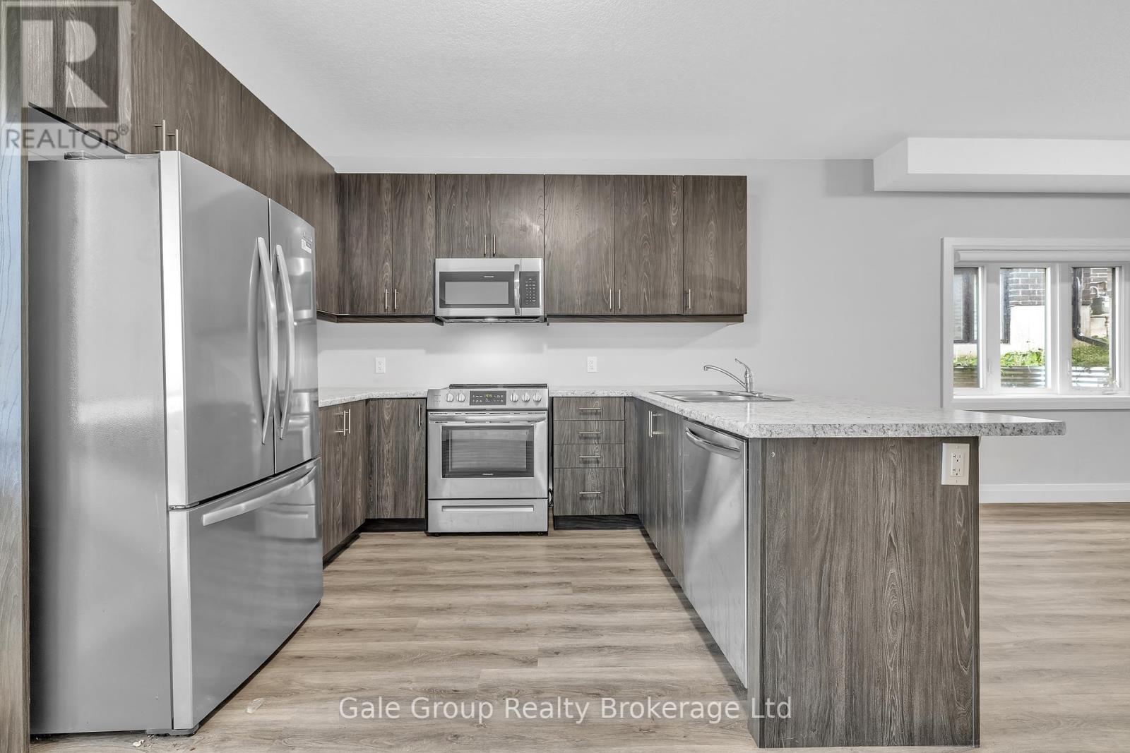538 Fairway Road, Woodstock, Ontario  N4T 0E1 - Photo 31 - X12417785