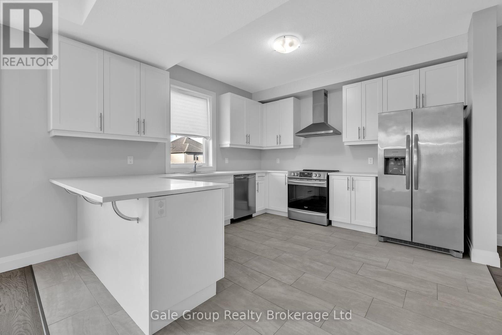 538 Fairway Road, Woodstock, Ontario  N4T 0E1 - Photo 7 - X12417785