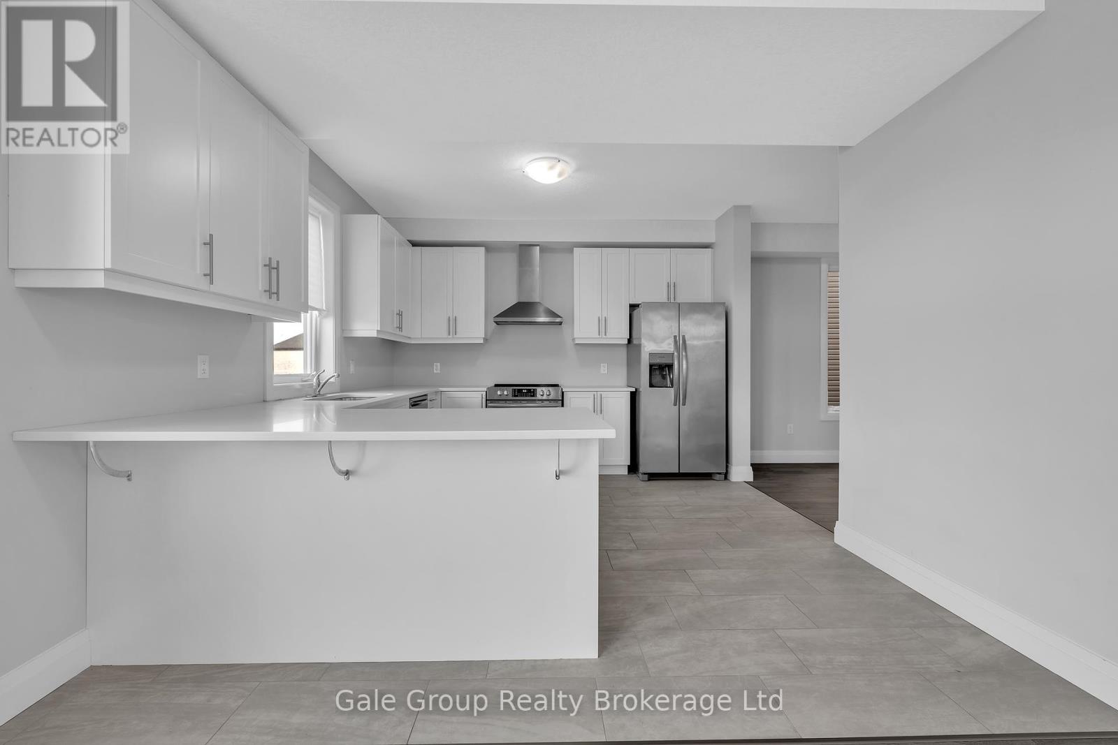 538 Fairway Road, Woodstock, Ontario  N4T 0E1 - Photo 8 - X12417785