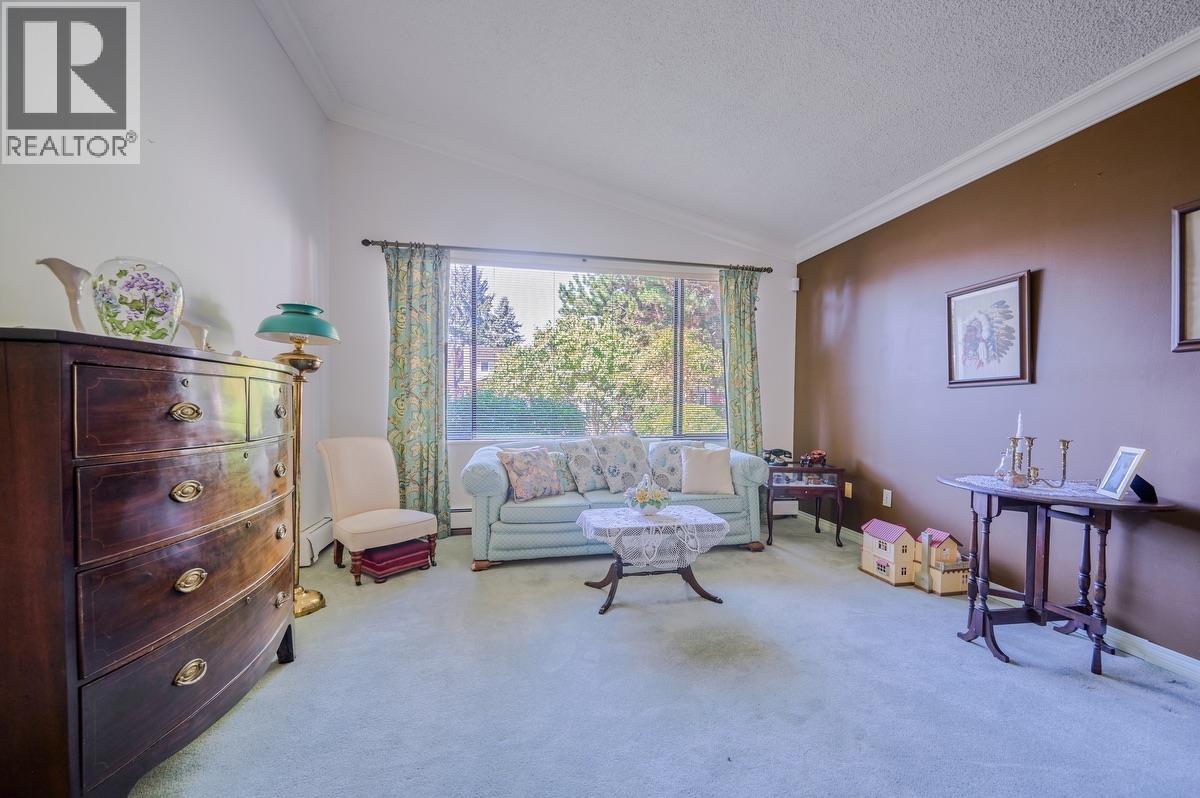 4228 Craigflower Drive, Richmond, British Columbia  V7C 4W3 - Photo 3 - R3043218