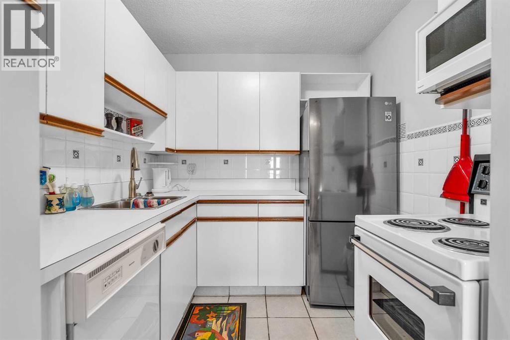 102, 516 Cedar Crescent Sw, Calgary, Alberta  T3C 2Y8 - Photo 5 - A2256168