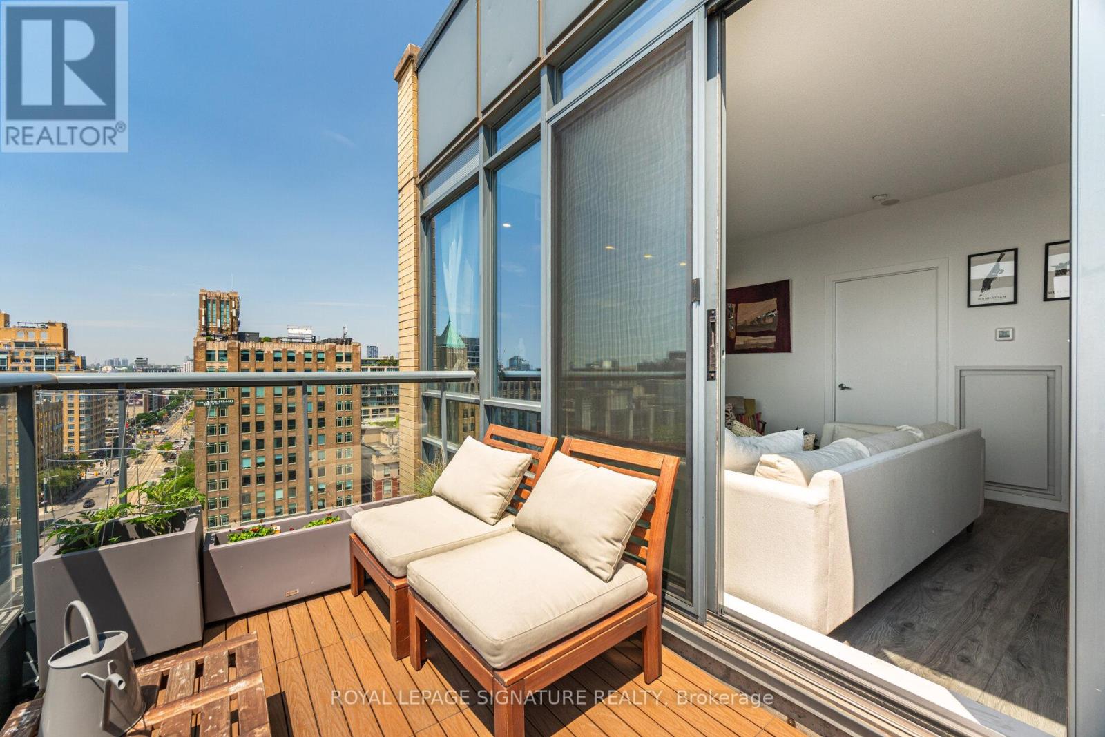 1405 - 438 King Street W, Toronto, Ontario  M5V 3T9 - Photo 9 - C12417798