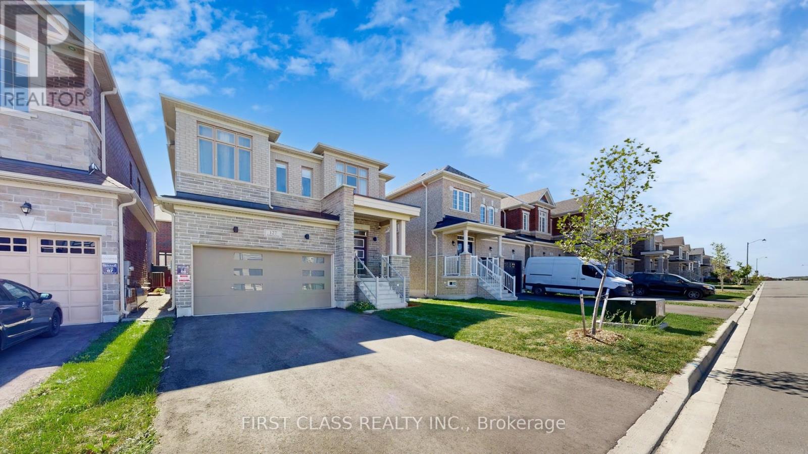 127 FALLHARVEST WAY, Whitchurch-Stouffville, Ontario