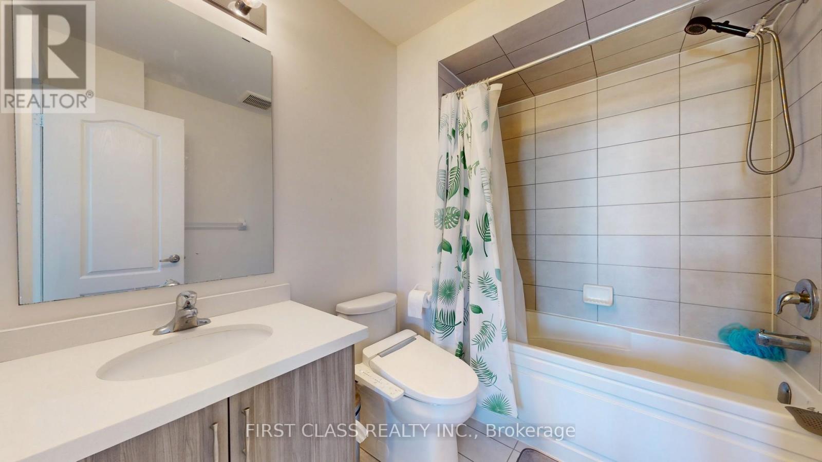 127 Fallharvest Way, Whitchurch-Stouffville, Ontario  L4A 0R8 - Photo 36 - N12417788