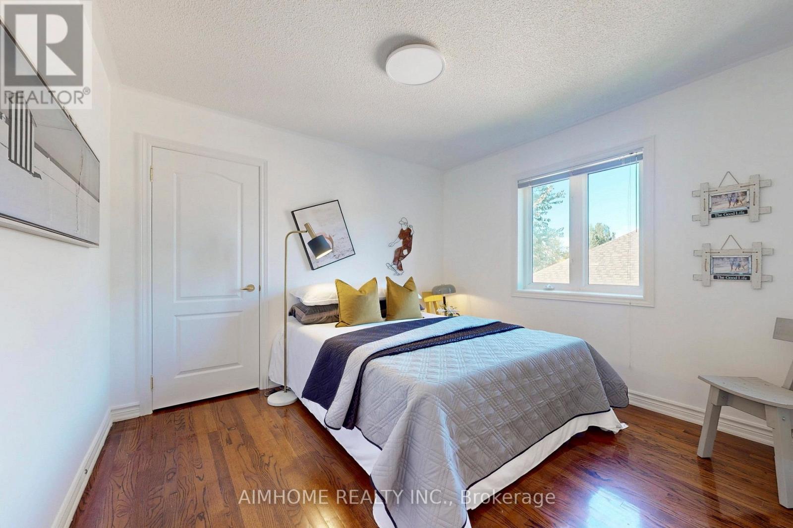 812 Foxcroft Boulevard, Newmarket, Ontario  L3X 1M8 - Photo 29 - N12417790