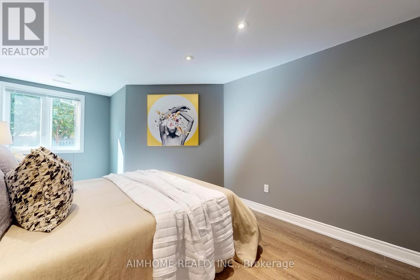 812 Foxcroft Boulevard, Newmarket, Ontario  L3X 1M8 - Photo 45 - N12417790