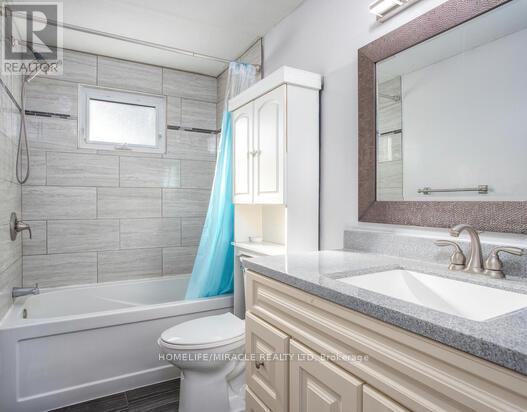 70 Elm Ridge Drive, Kitchener, Ontario  N2N 1H6 - Photo 13 - X12417786