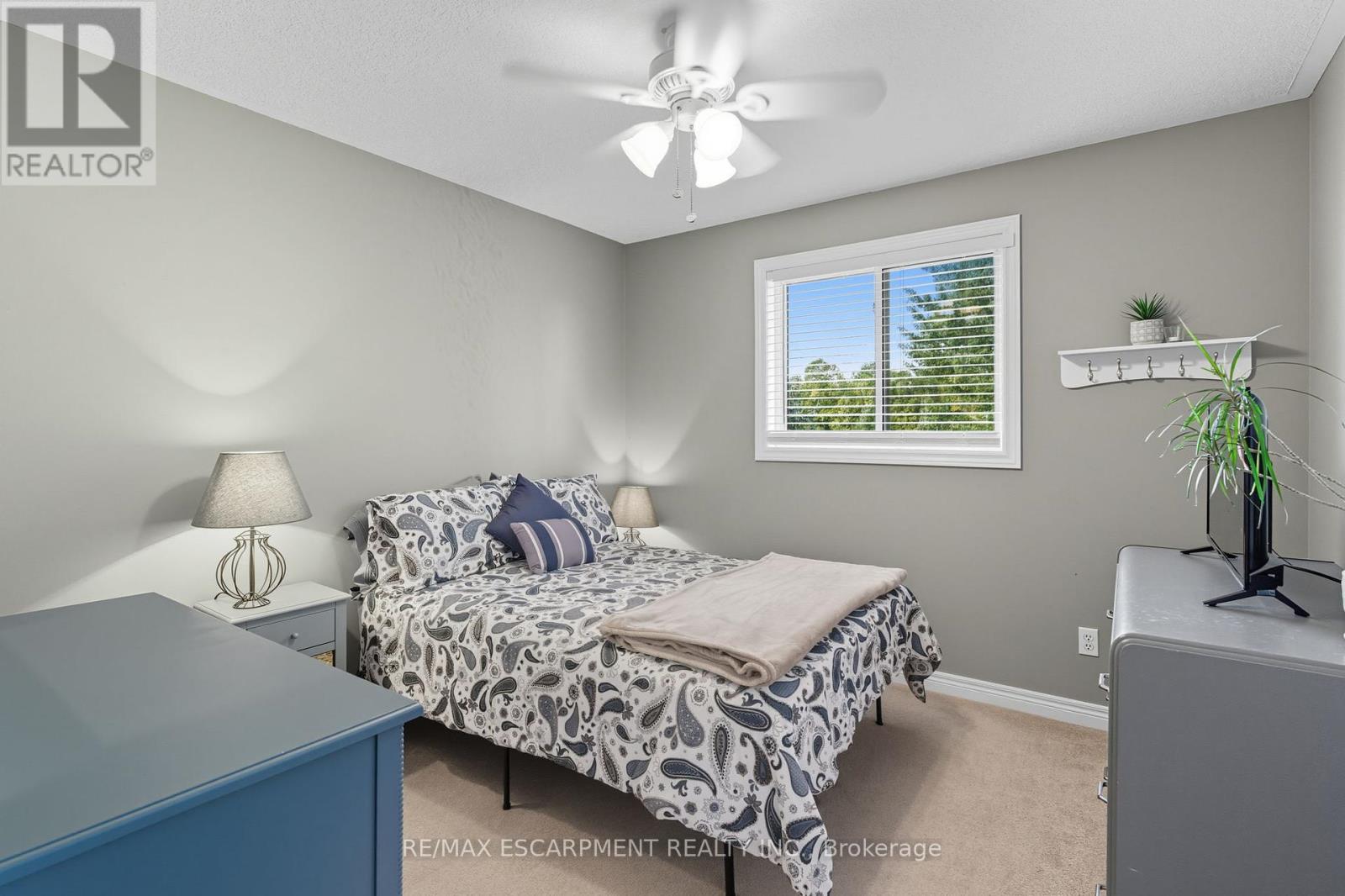 4 Blackburn Court, Haldimand, Ontario  N3W 2N9 - Photo 21 - X12417793