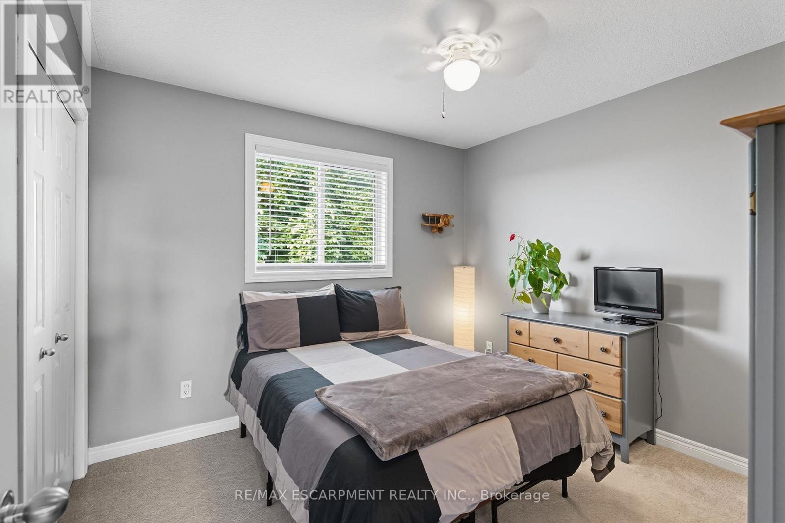4 Blackburn Court, Haldimand, Ontario  N3W 2N9 - Photo 24 - X12417793