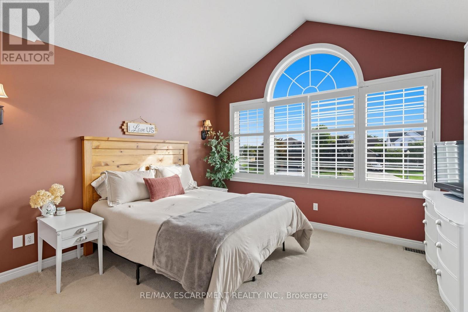 4 Blackburn Court, Haldimand, Ontario  N3W 2N9 - Photo 26 - X12417793