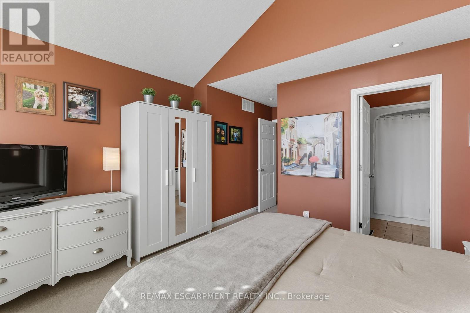 4 Blackburn Court, Haldimand, Ontario  N3W 2N9 - Photo 27 - X12417793