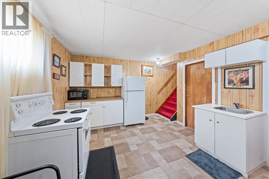 207 5 Avenue Se, Manning, Alberta  T0H 2M0 - Photo 19 - A2127353